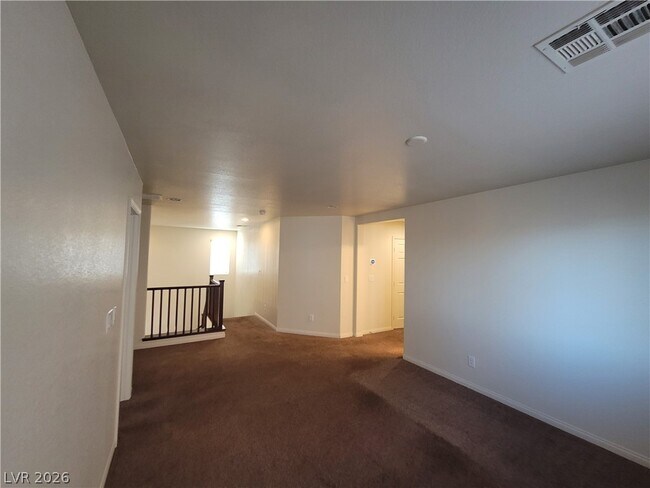 Building Photo - 2409 W Gilmore Ave