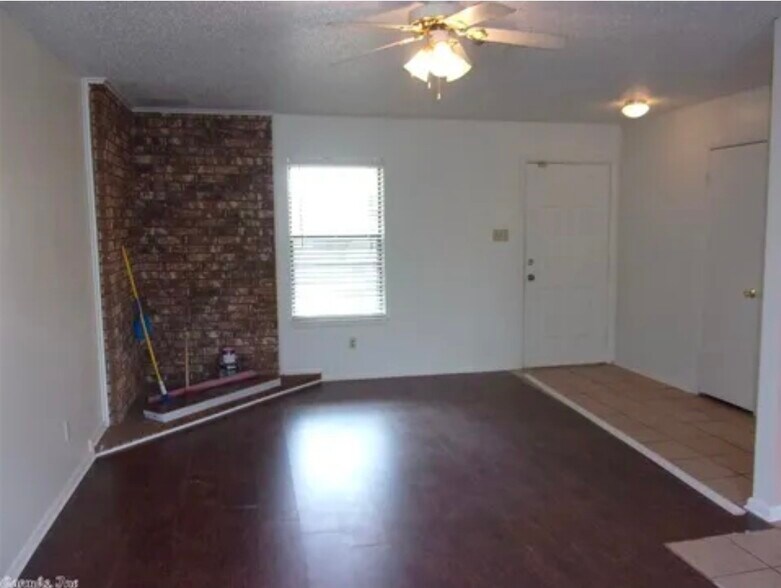 Building Photo - 1722 W 44th St