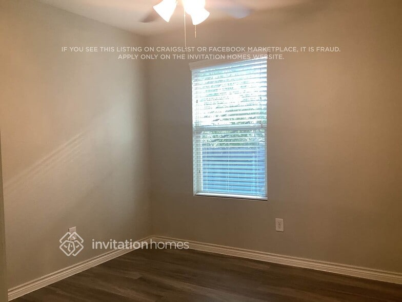 Building Photo - 151 E Kirnwood Dr