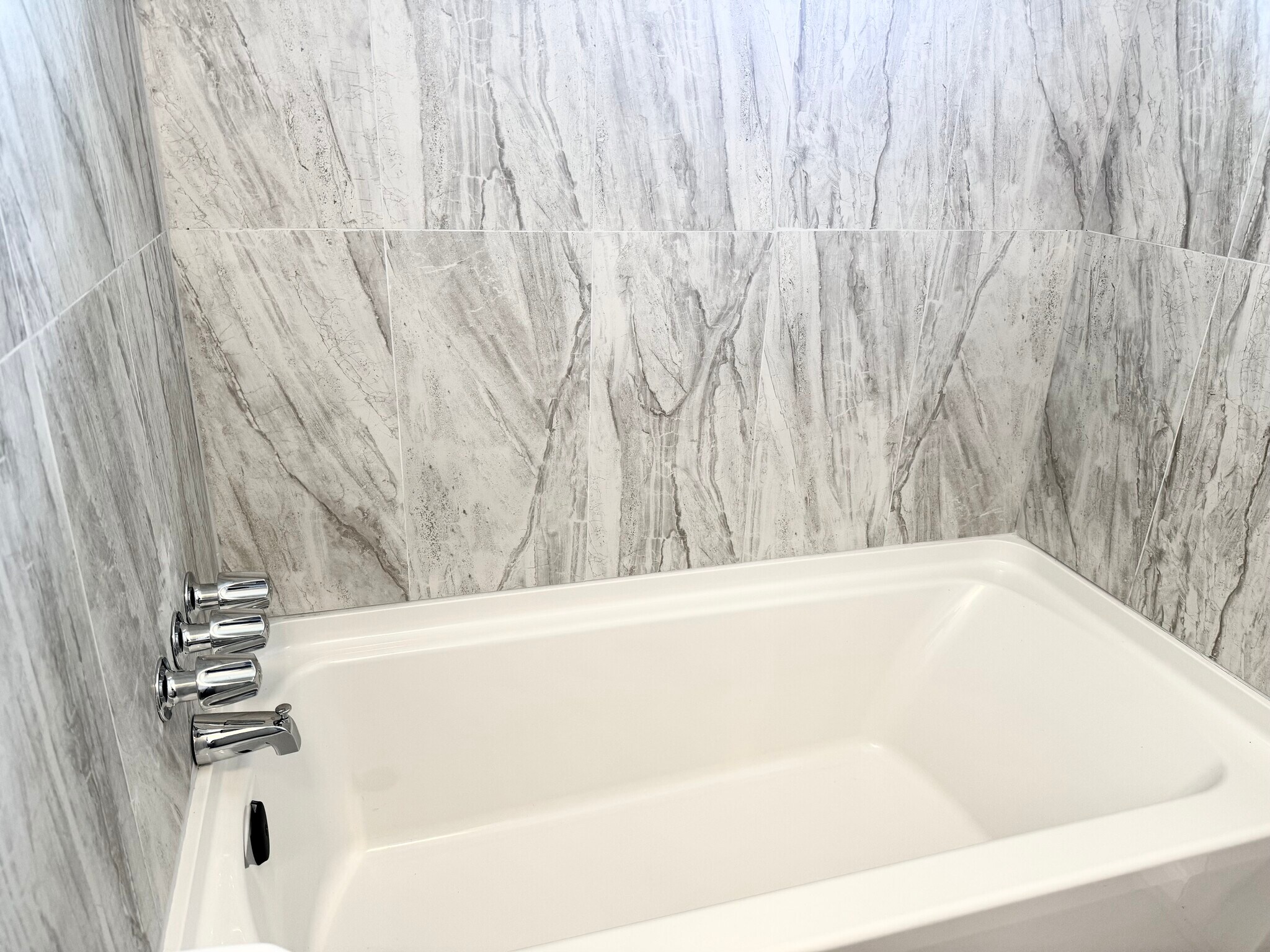 Building Photo - 4549 Greenholme Dr