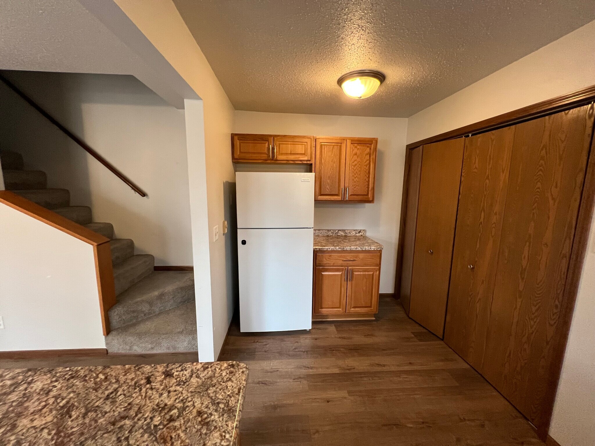 Kitchen - 2000 Miller St