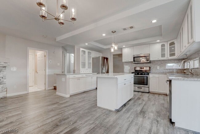 Building Photo - 7898 Spindrift Cove St