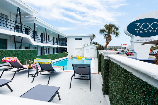 Building Photo - 300 10th Ave N