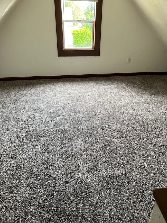 Primary Photo - Valentine 1620