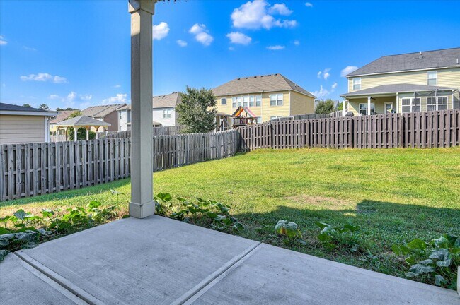 Building Photo - 1543 Driftwood Ln