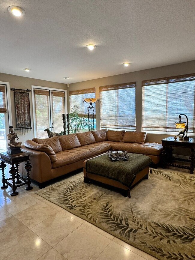 Building Photo - Stunning Executive Oceanview Home in Carls...