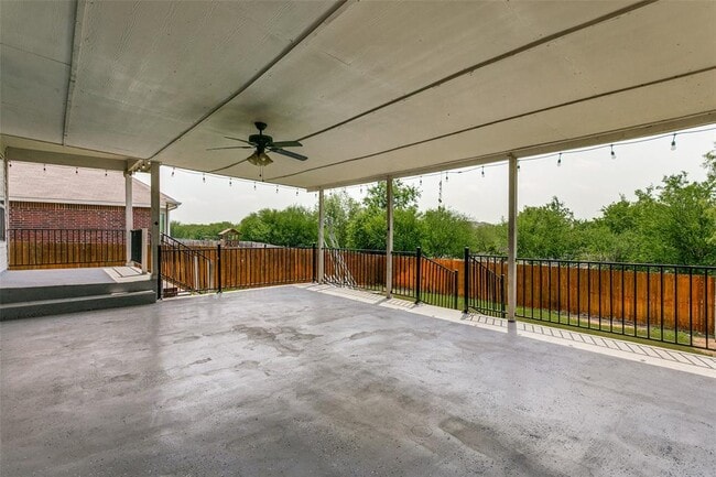 Building Photo - 617 Saddle Forest