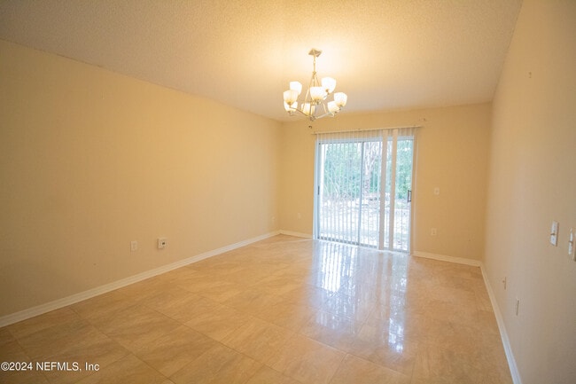 Building Photo - 2675 Lantana Lakes Dr E