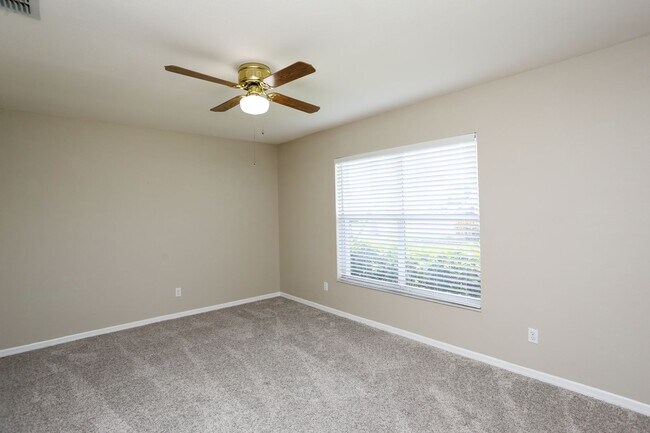 Building Photo - ** LELY COUNTRY CLUB UNFURNISHED 3 BEDROOM...