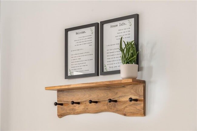 Building Photo - 200 Lowry St NE