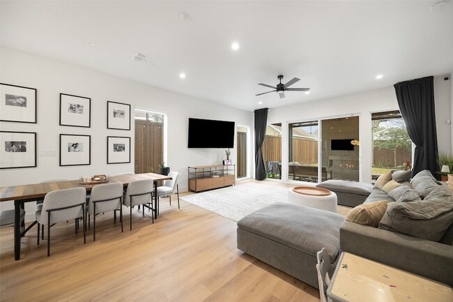 Building Photo - 416 Grandview Ave