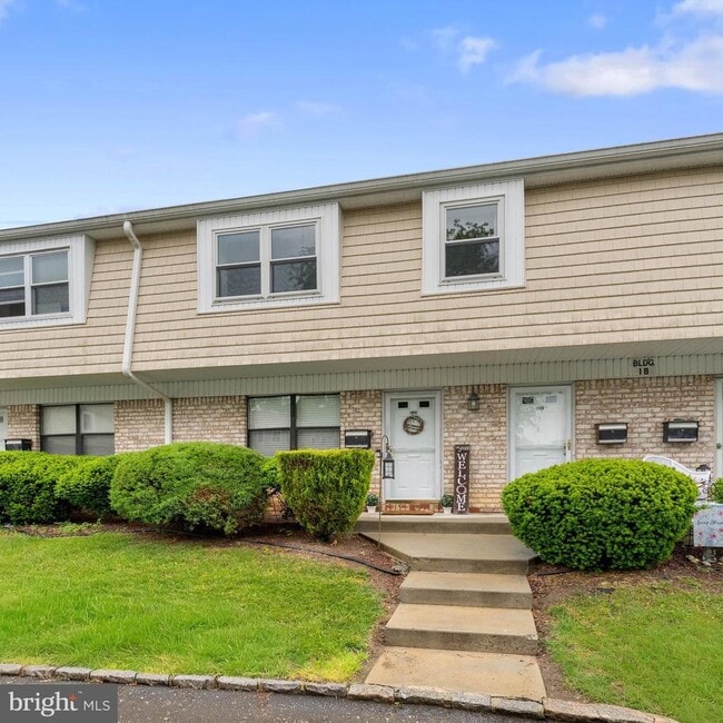 Building Photo - 1809 Silver Ct