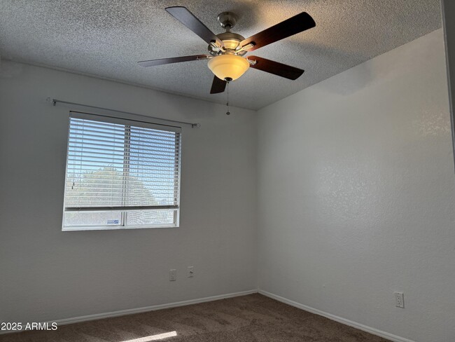 Building Photo - 564 S Creston