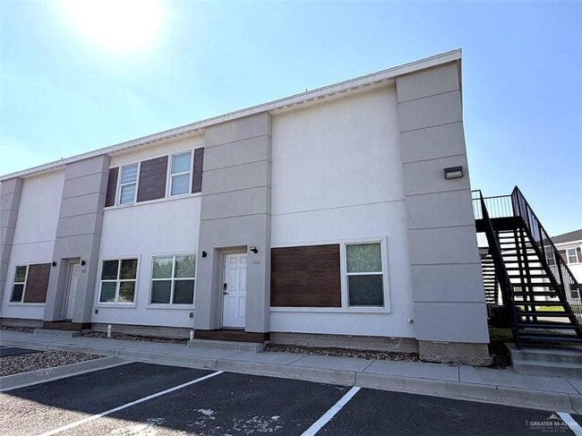 Primary Photo - 9 Yuma Ave