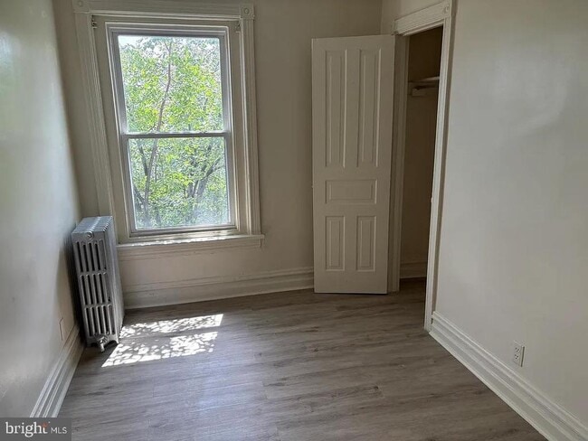 Building Photo - 801 N Jordan St