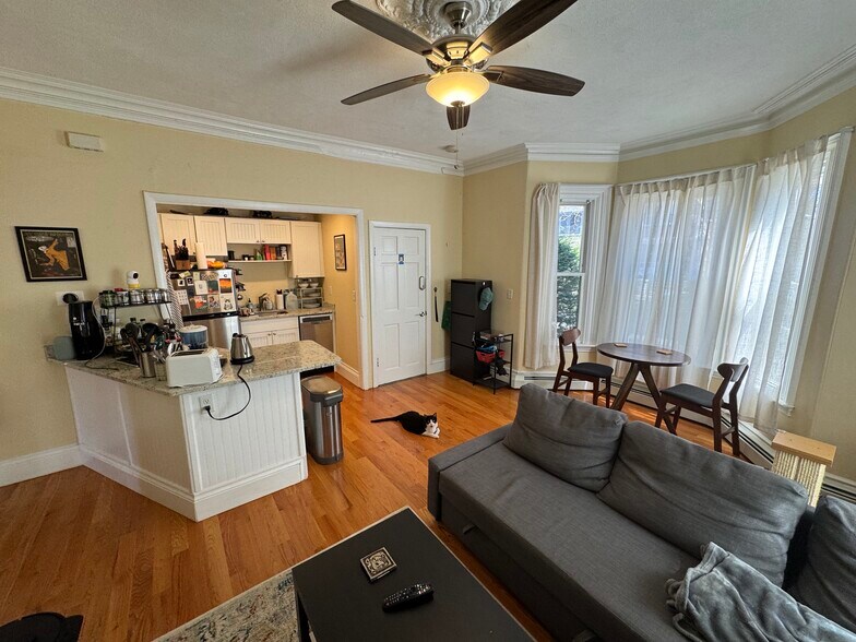 Building Photo - 65 Walden St