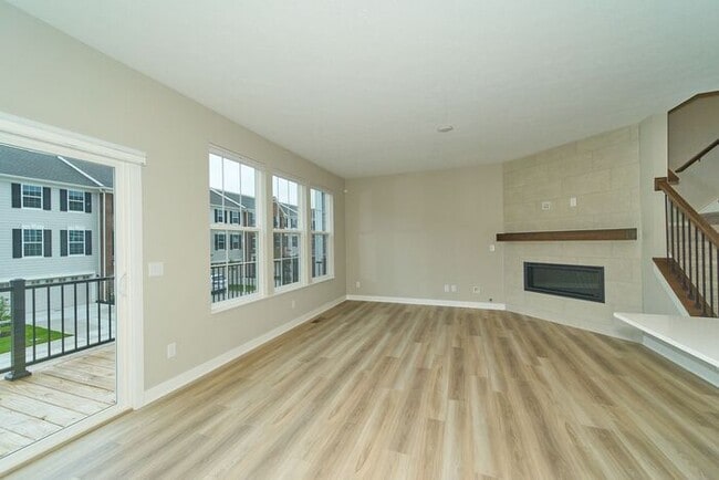 Building Photo - Beautiful Brand New,Townhome in Great Carm...