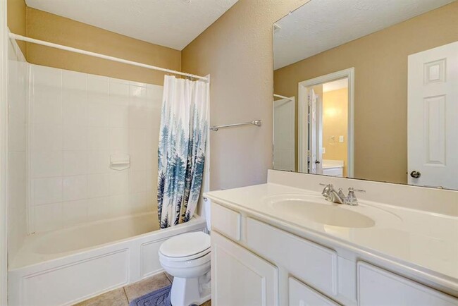 Building Photo - 8018 Prairie Sage Dr