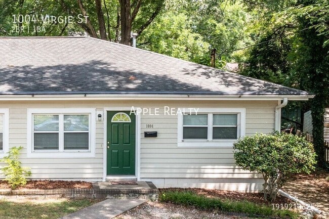 Building Photo - 1004 Virgie St