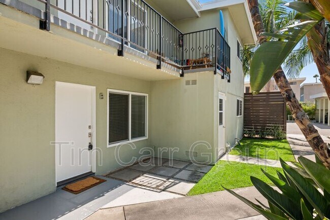 Building Photo - 271 16th Pl