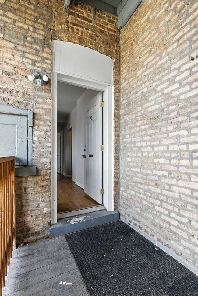 Building Photo - 1648 East Ave