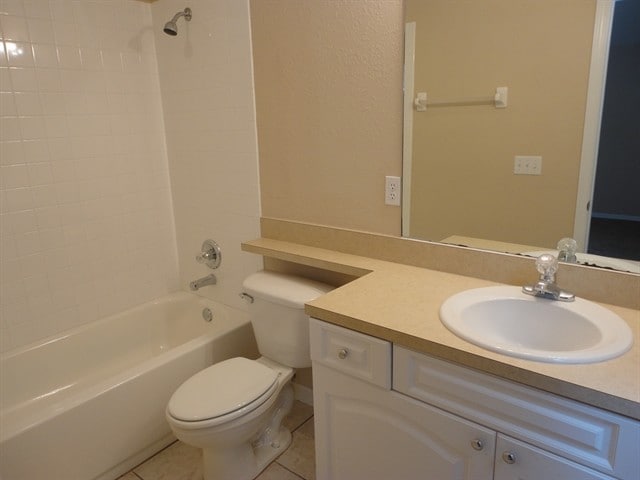 Building Photo - 5817 Mohr Loop