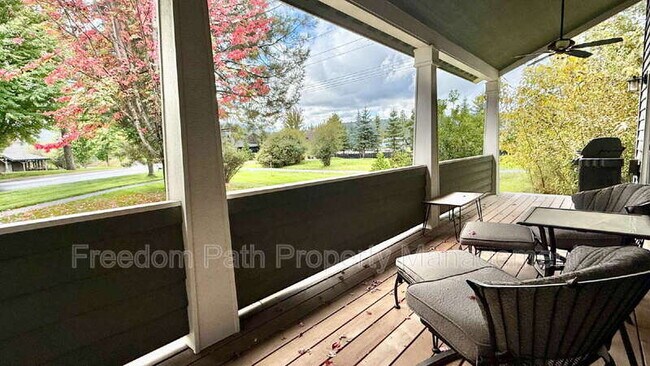 Building Photo - 406 Lundblad Pl