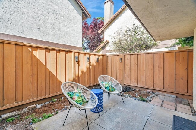 Building Photo - 7145 Rouse Ct