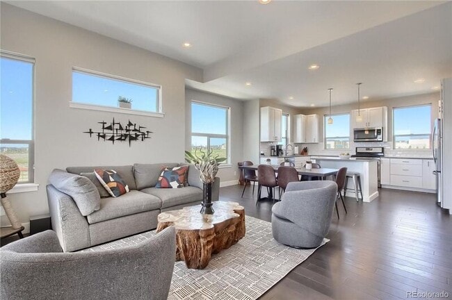 Building Photo - 5692 N Emporia St