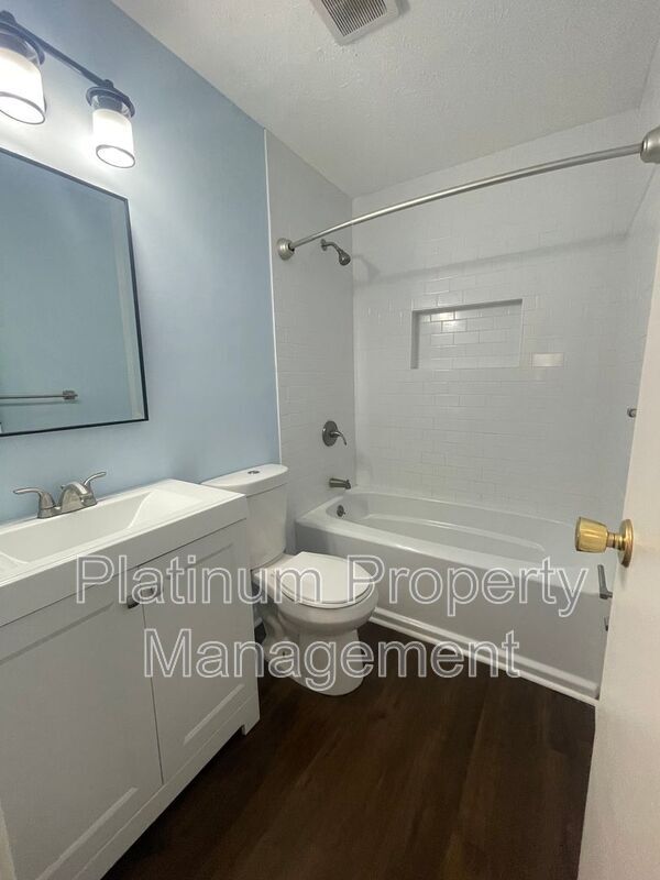 Building Photo - 2564 Timberly Dr SE