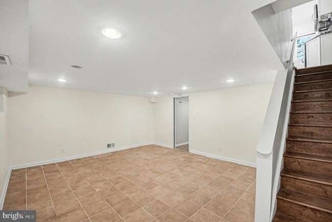 Building Photo - 4885 S 28th St