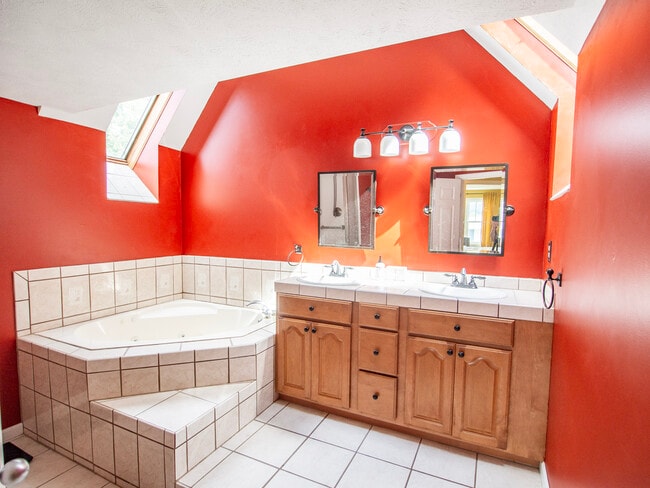 Building Photo - 11552 Chimney Ridge Ct