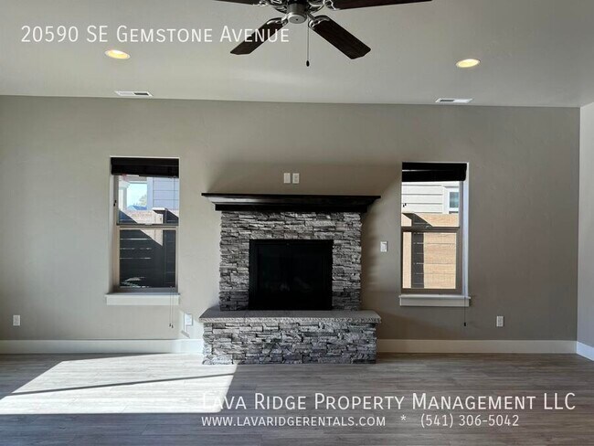 Building Photo - 20590 SE Gemstone Ave