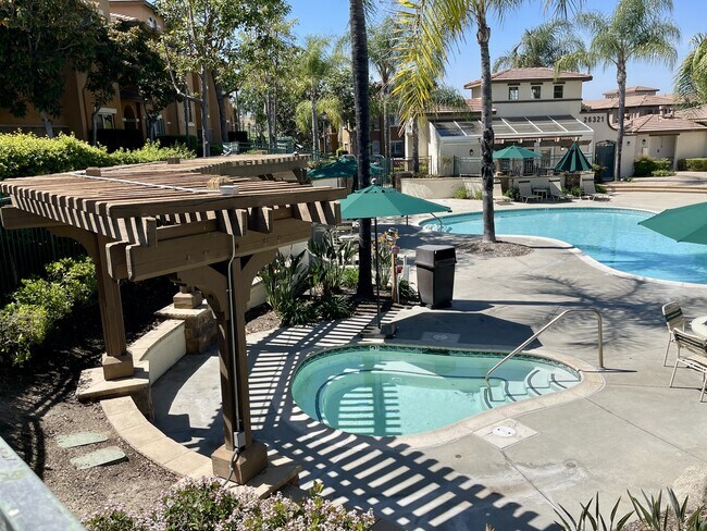 Building Photo - 26331 Arboretum Way