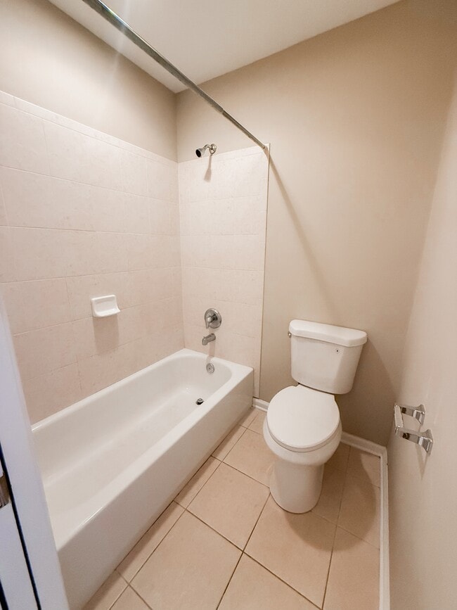 Building Photo - 113 Spokan Trail