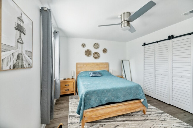 Building Photo - 111 Hanover St