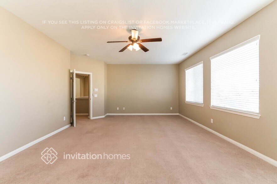 Building Photo - 32626 Spun Cotton Dr