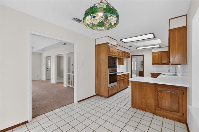 Building Photo - 180 Annetta Rd