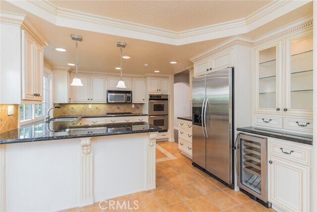 Building Photo - 25086 Whitespring