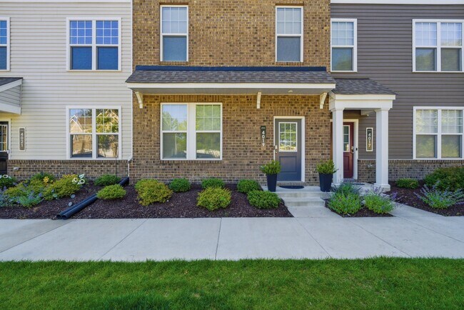 Building Photo - 4019 Grand Reserve Ln