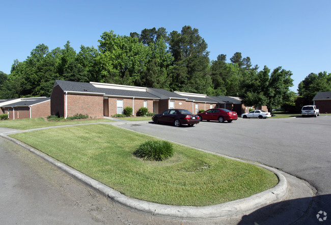 Building Photo - Northwoods Apartments