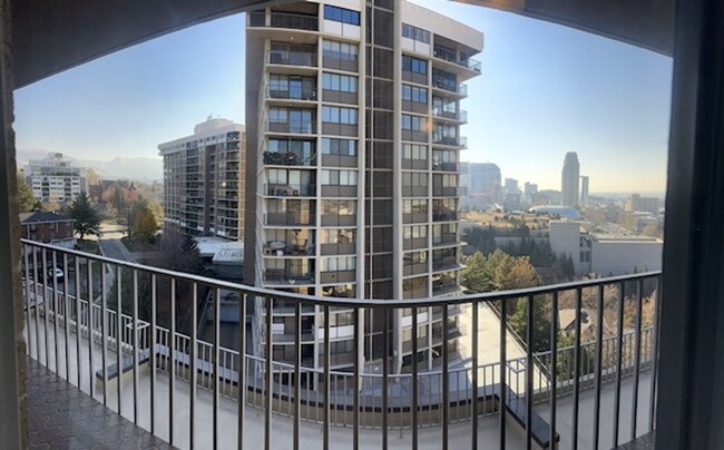 Building Photo - Gorgeous Penthouse in the heart of SLC!!!