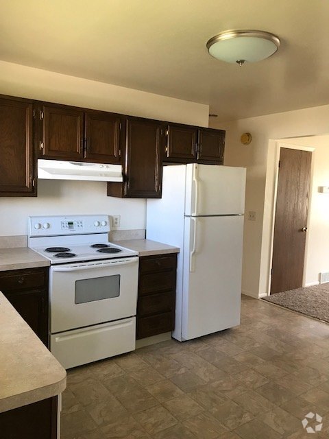 Building Photo - Englewood Ranch-Style 1/2 Brick Duplex (30DE)