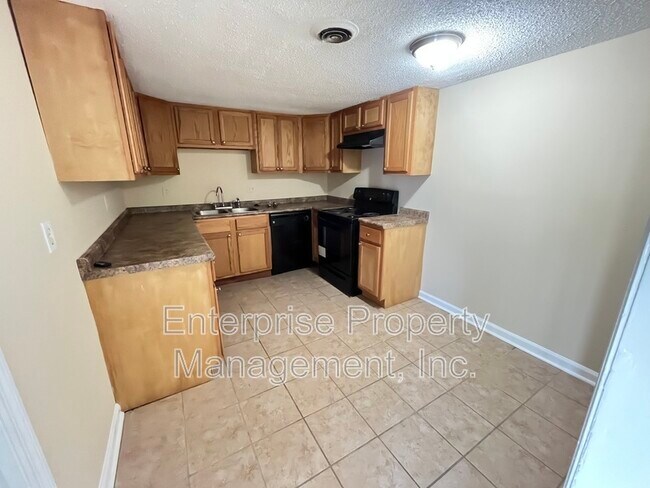 Building Photo - 3637 Haughton Ln