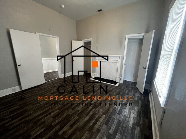 Building Photo - 726 E 38th St