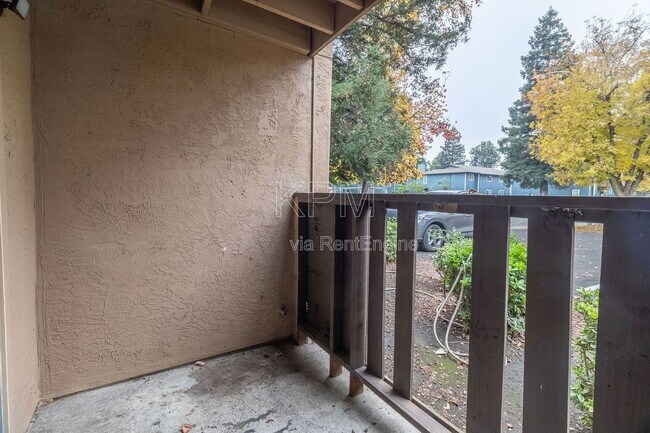 Building Photo - 4332 Pacific Ave