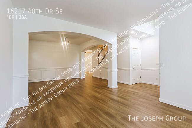 Building Photo - 16217 40th Dr SE
