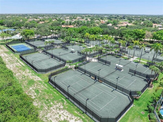 Building Photo - 8215 NW 125th Ln