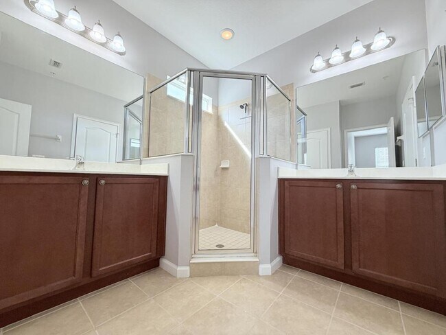 Building Photo - 1888 Compass Flower Way