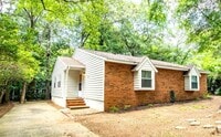 Building Photo - 10718 Blue Heron Dr